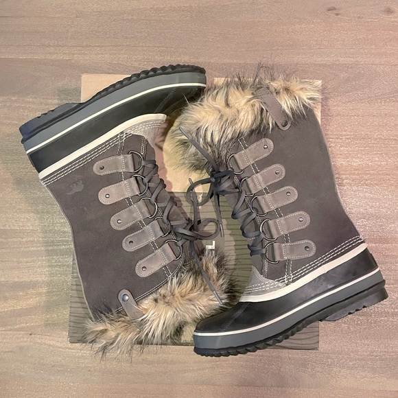 Sorel Joan of Arctic Boots - Picture 2 of 7